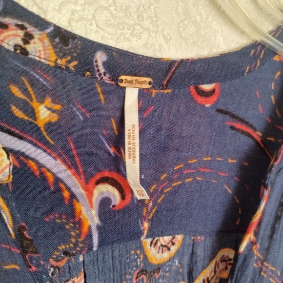Free People Just The Two Of Us Floral Lace  Tunic Top Blue Sz Xs - Picture 5 of 8